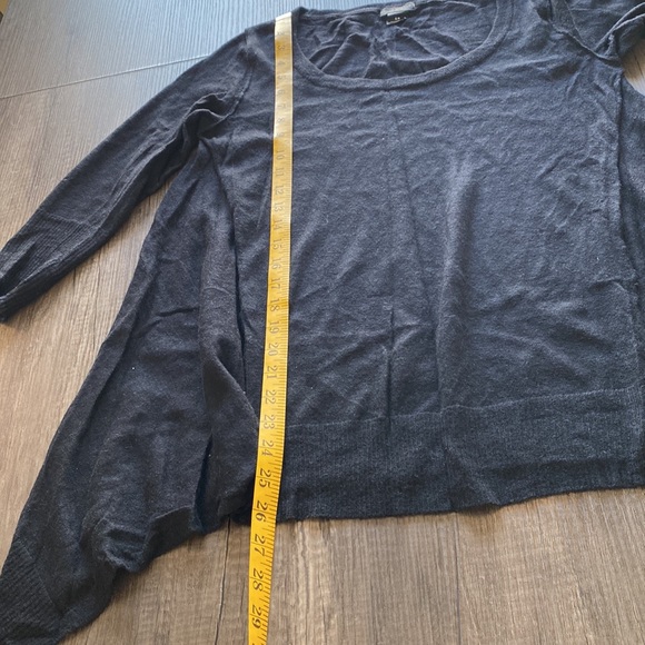 CLUB MONACO| 3/4 sleeve sweater top - Picture 11 of 14